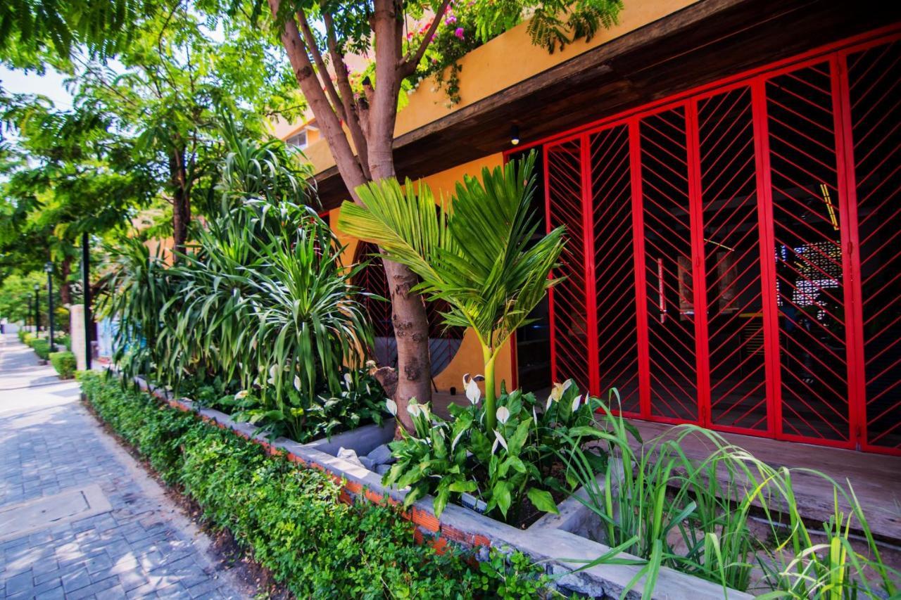 Light Stone Residence Siem Reap Bagian luar foto