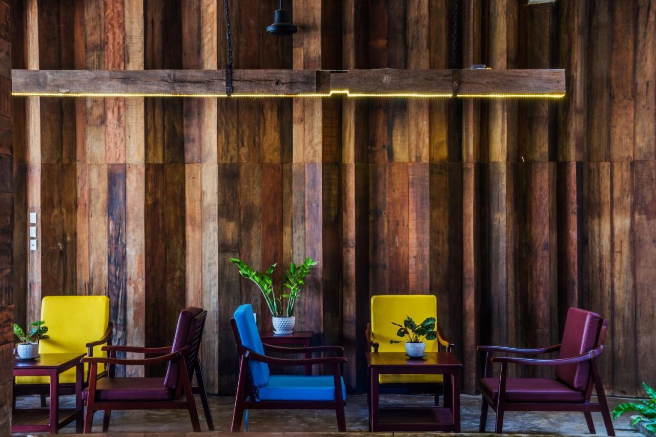 Light Stone Residence Siem Reap Bagian luar foto